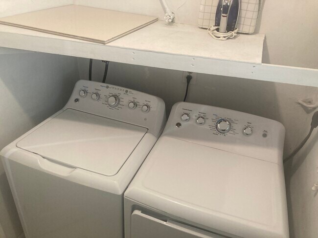 Photo - 1385 NE 32nd St Unit 2N