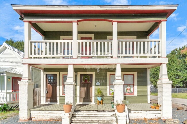 Building Photo - 2202 Kane St