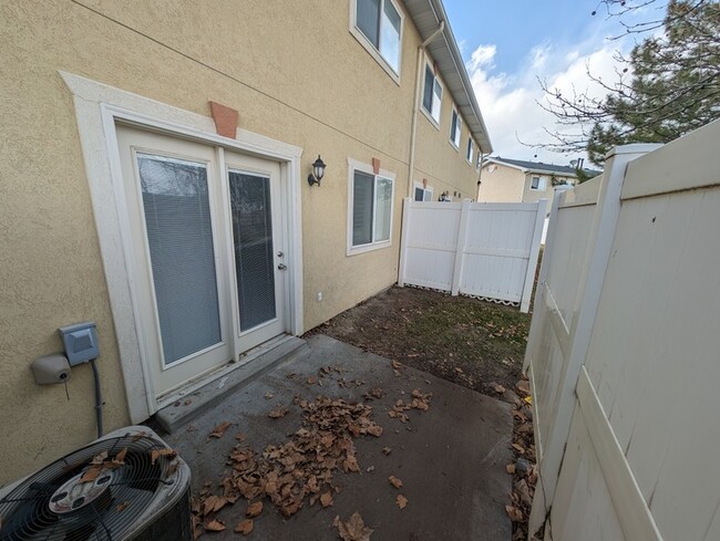 Photo - 6921 Florentine Way
