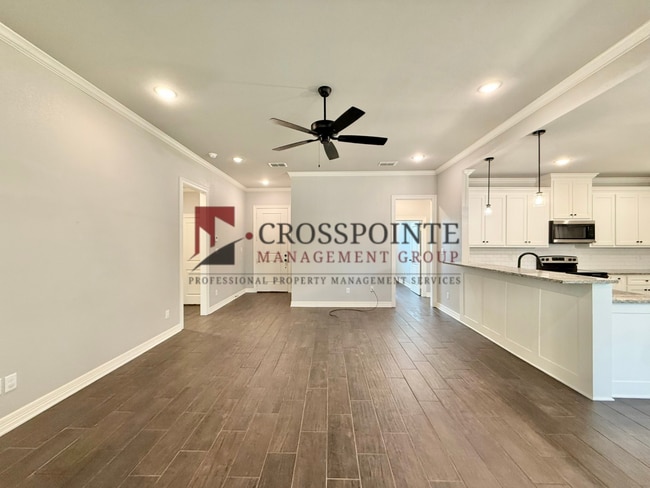 Photo - 109 Rose Row Ln