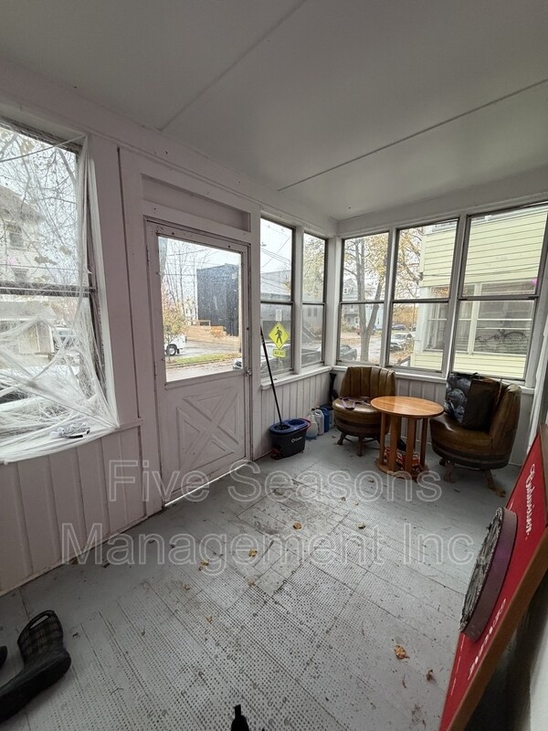 Photo - 24-26-26 Conger Ave