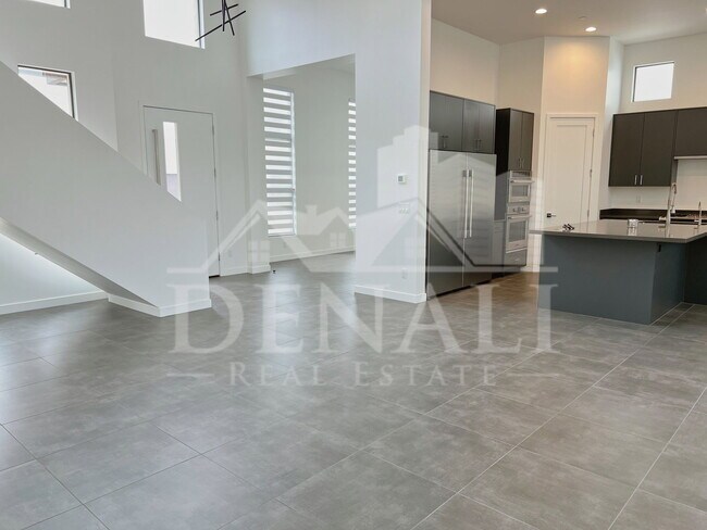 Photo - 10920 E North Ln