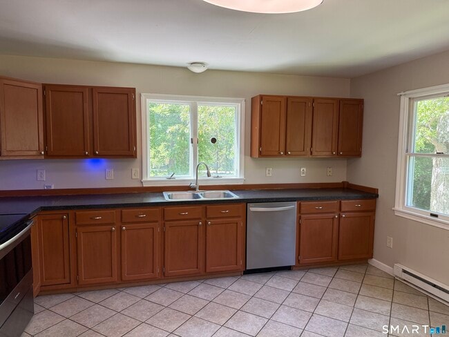 Photo - 308 Noank Ledyard Rd