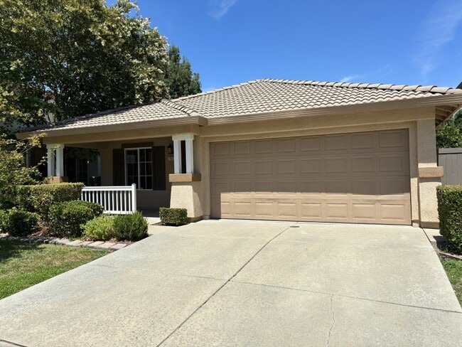 Building Photo - 1837 Hawkhaven Way