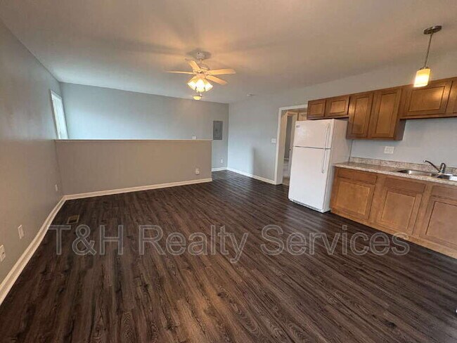 Photo - 409 W Washington St