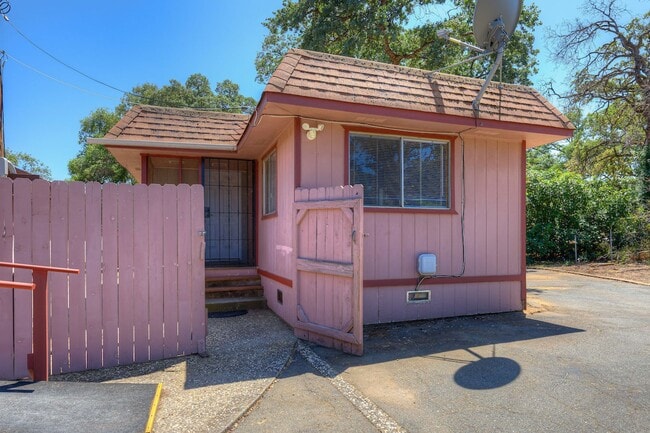 Photo - 162 Feathervale Dr