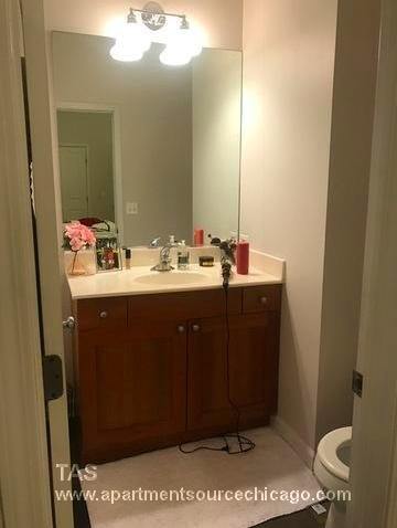 Photo - 2049 N Sheffield Ave Unit 2
