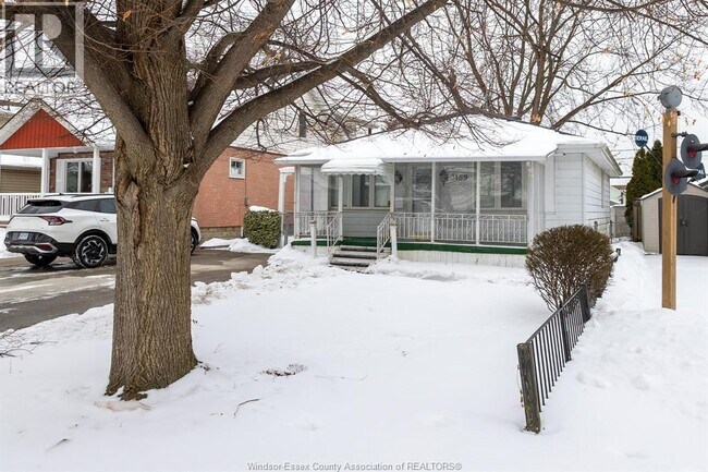 Photo - 3159 Byng Rd