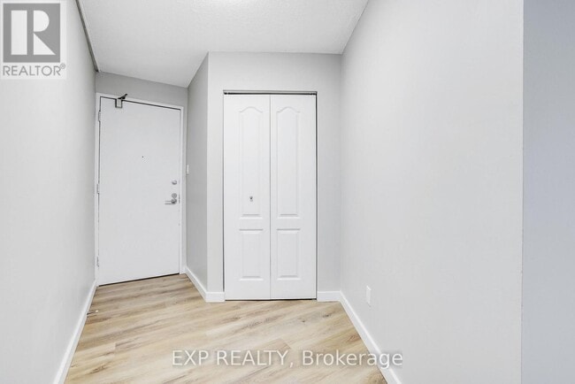 Photo - 1380 Prince of Wales Dr