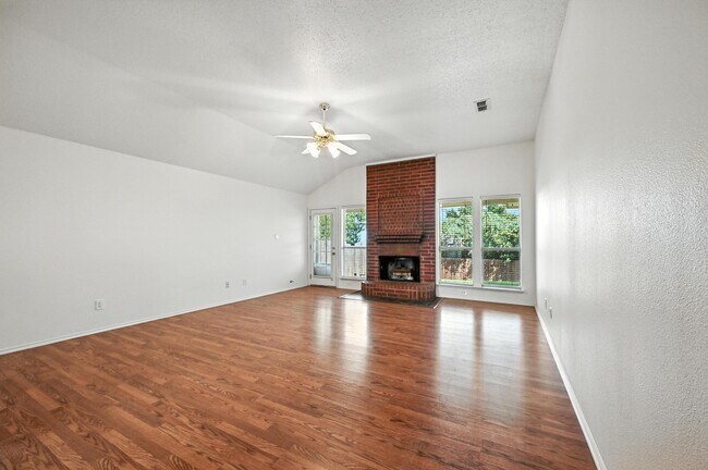 Photo - 1455 Morrison Dr