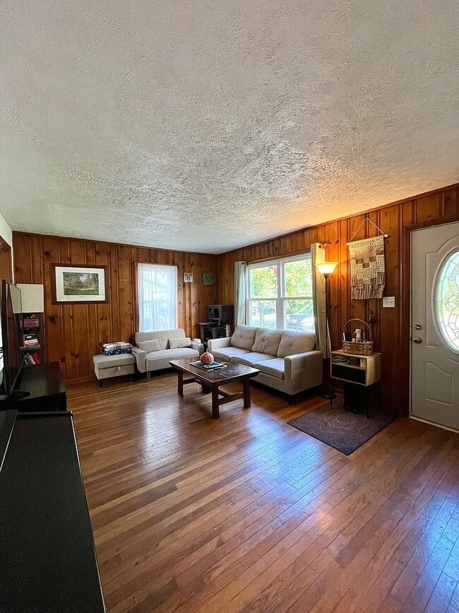 Photo - 423 N Roosevelt St