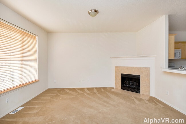 Photo - Charming 3 Bedroom | 2.5 Bathroom Townhome | Arbor Station Community | HOA Clubhouse | Pool | Hig...