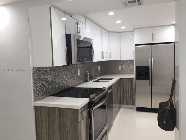 Photo - 210 174th St Unit 1003