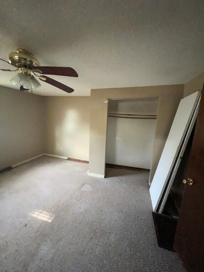 Photo - 403 E Division St