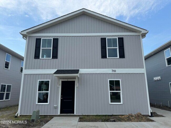 Photo - 718 Taylor St Unit B