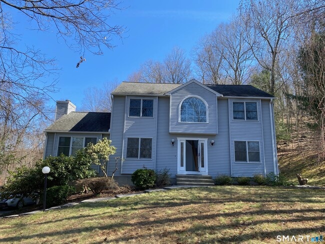 Building Photo - 5 Elena Dr