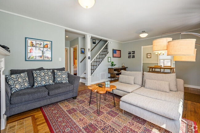 Building Photo - 3214 N Fulton Ave Rental