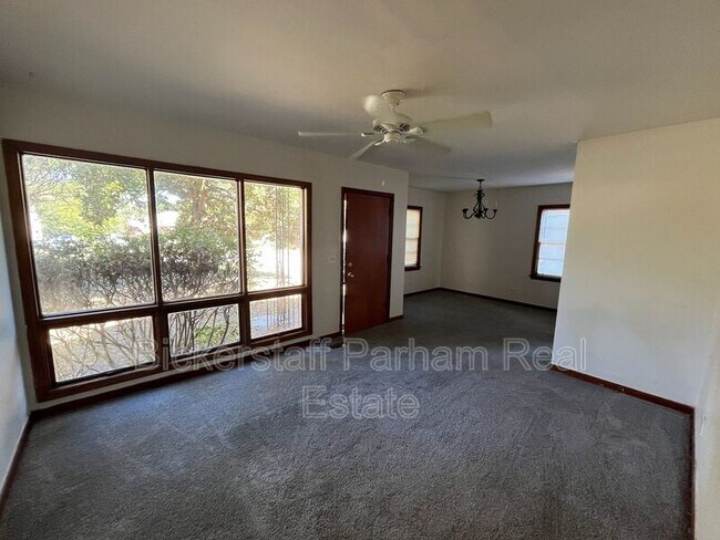 Photo - 3936 Austin Dr