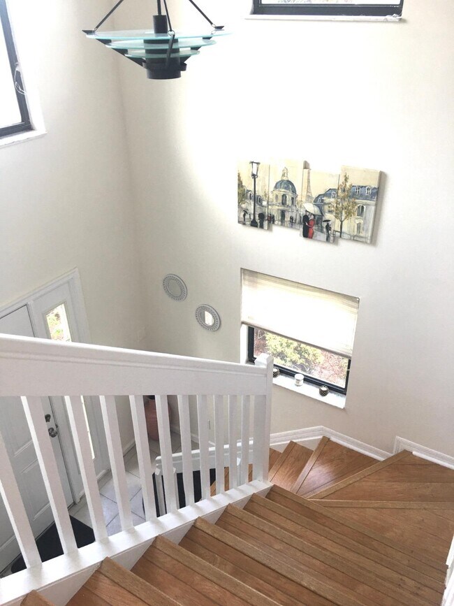 Photo - 10910 Lakemore Ln Unidad 201