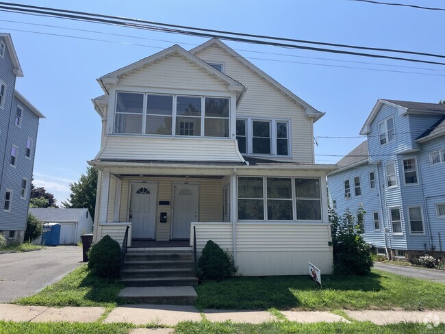 Building Photo - 164 Columbia St Rental