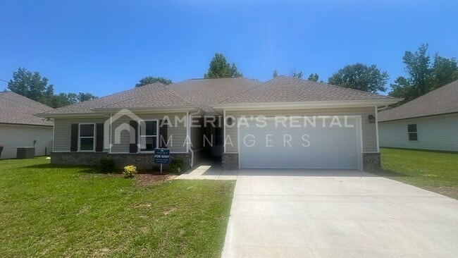 Building Photo - Home for Rent in Bay Minette, AL!! View with 48 Hours Notice!