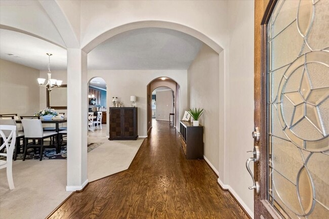 Photo - 4472 Gerona St