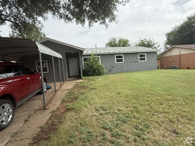 Building Photo - 2808 Park View Dr Rental