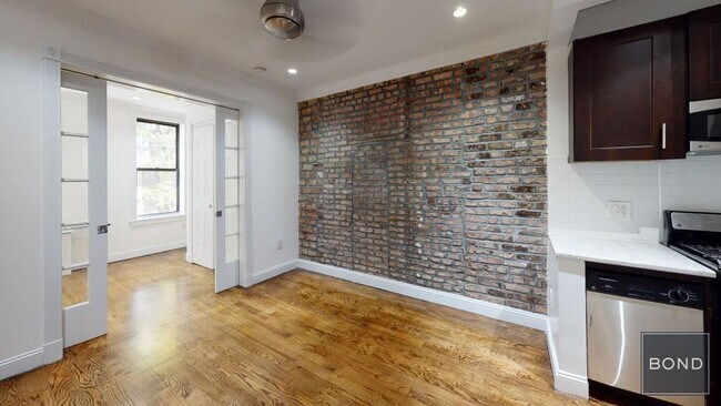 Building Photo - 309 Mott St Unit 3D Rental