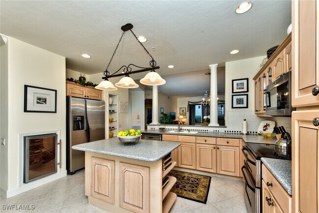 Photo - 9111 Southmont Cove Unit 406