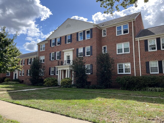 Building Photo - 1303 Belle View Blvd Unit B1