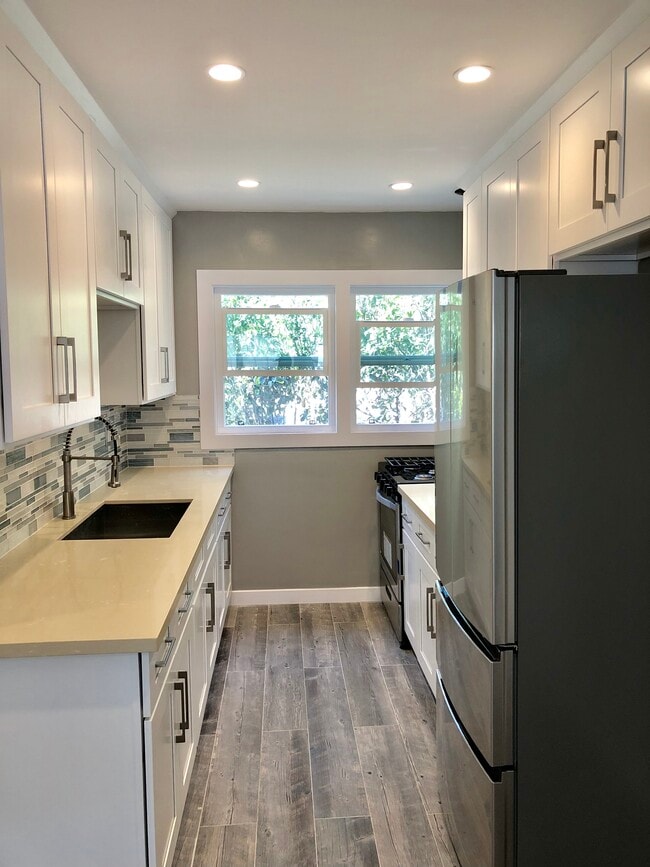 Photo - 1139 S Corning St Unit 1