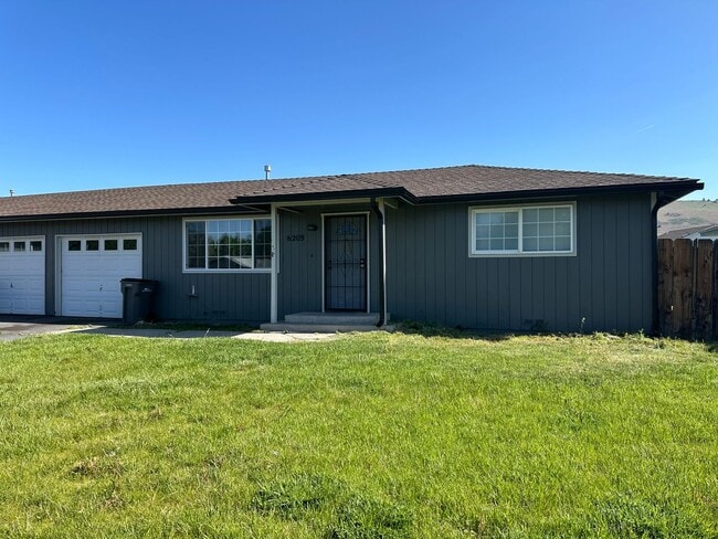 Building Photo - 6209 Onyx Ave