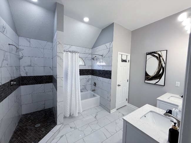 Photo - 1958 Bohemia Dr