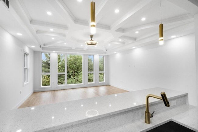 Photo - 125 Collard St