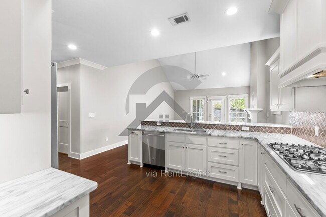 Photo - 123 Wildcreek Blvd