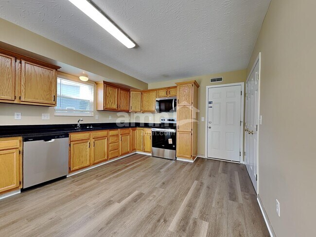 5974 Marsh Cir