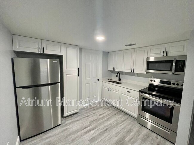 Building Photo - 5305 N Blvd