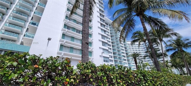 Photo - 1000 West Ave Unidad 1204