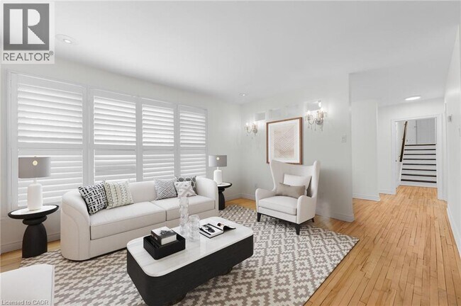 Photo - 79 Central Dr