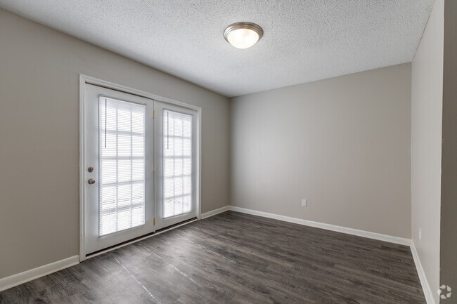 2BR, 1,5BA - 1.215SF - Stone Brooke Apartments Homes