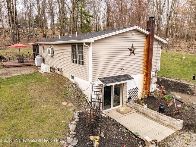 Photo - 26 Rapp Rd