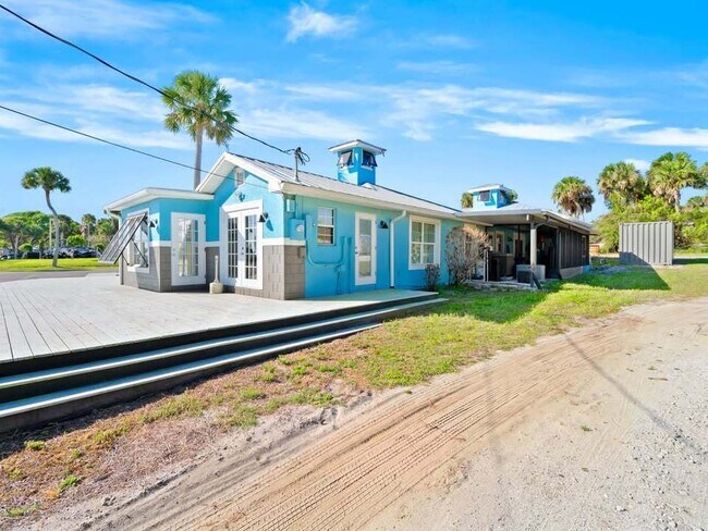 1280 Highway 1, A