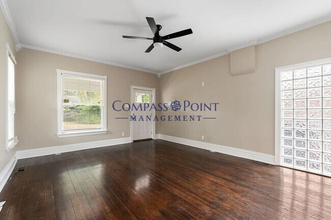 Photo - 240 E Third St Unidad 240 E Third 1