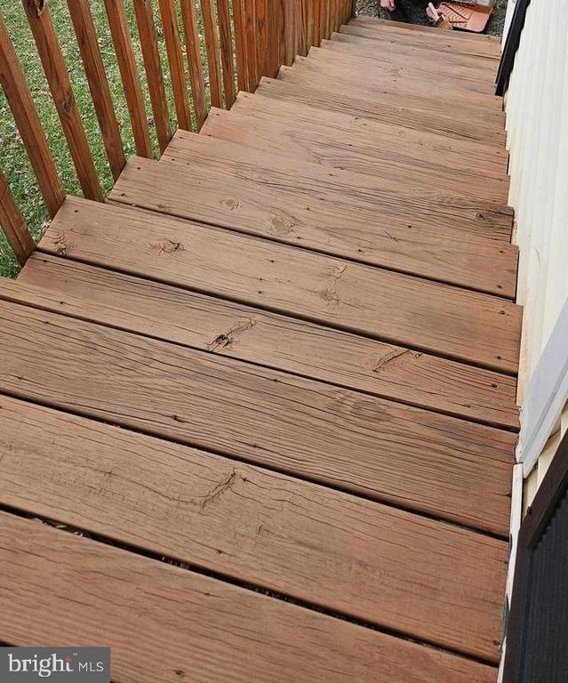 Photo - 1057 Foreman Ln