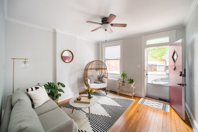 Photo - 412 W Patrick St