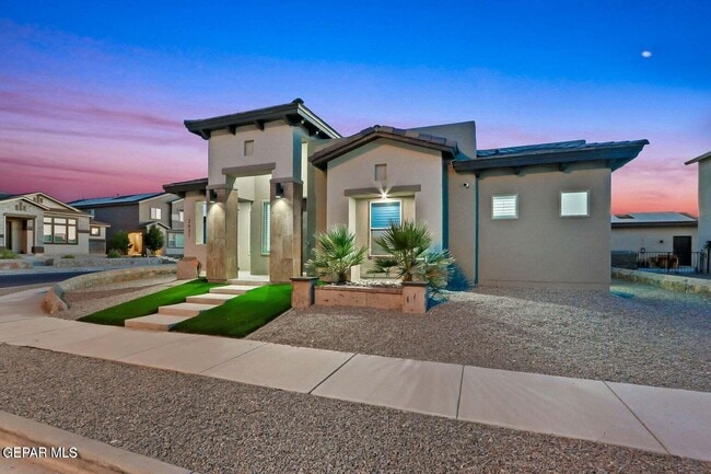 Photo - 2621 Maria Casas St