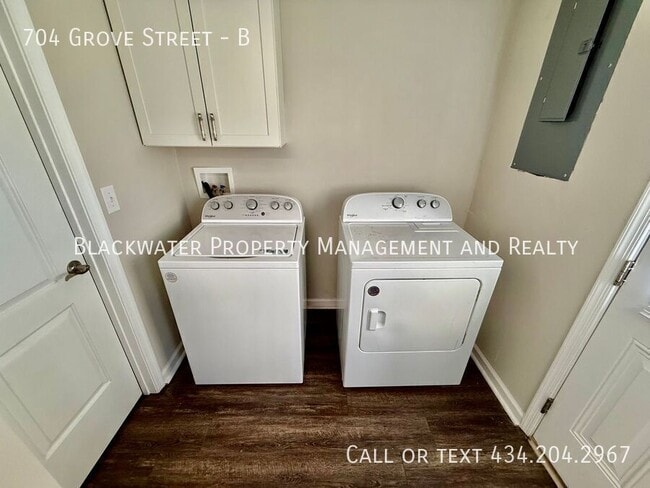 Photo - 704 Grove St Unidad B