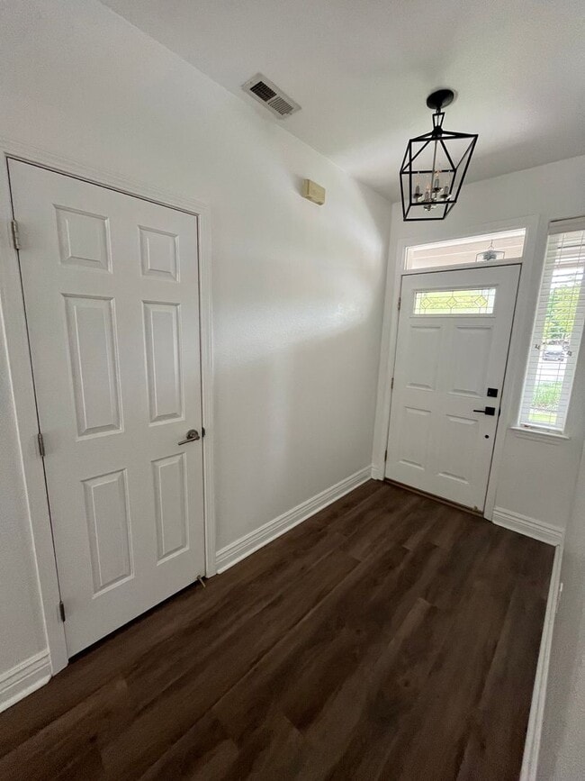 Photo - Well-maintained 3-bedroom, 2-bath home