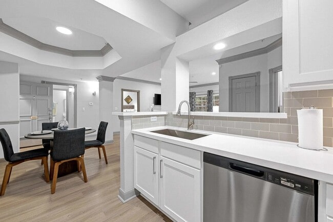 Photo - Where Style Meets Sophistication! Unidad CSTW