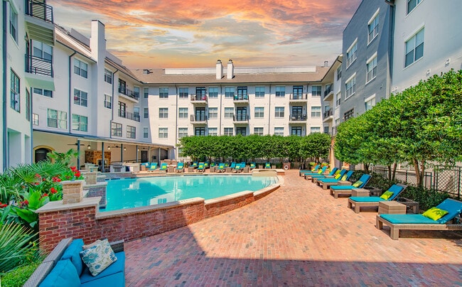 MAA Addison Circle